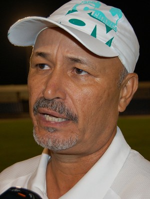 Paulo Júnior, técnico do Sousa (Foto: Silas Batista / GloboEsporte.com)
