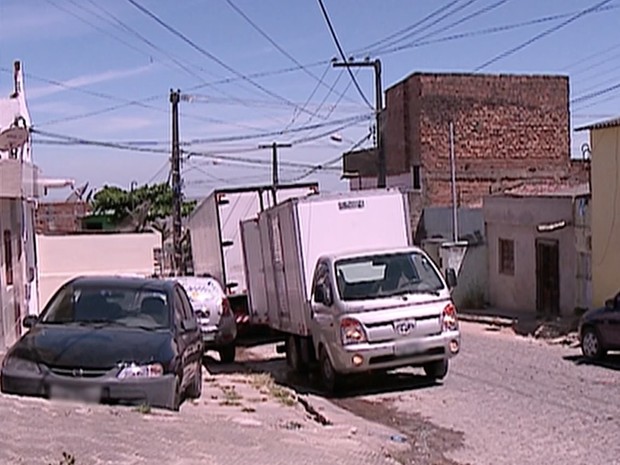 Carga foi recuperada no Bairro Heliópolis em Garanhuns (Foto: Reprodução/TV Asa Branca)