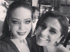 Tânia Mara canta no casamento de Clara e Marina na novela 'Em família'