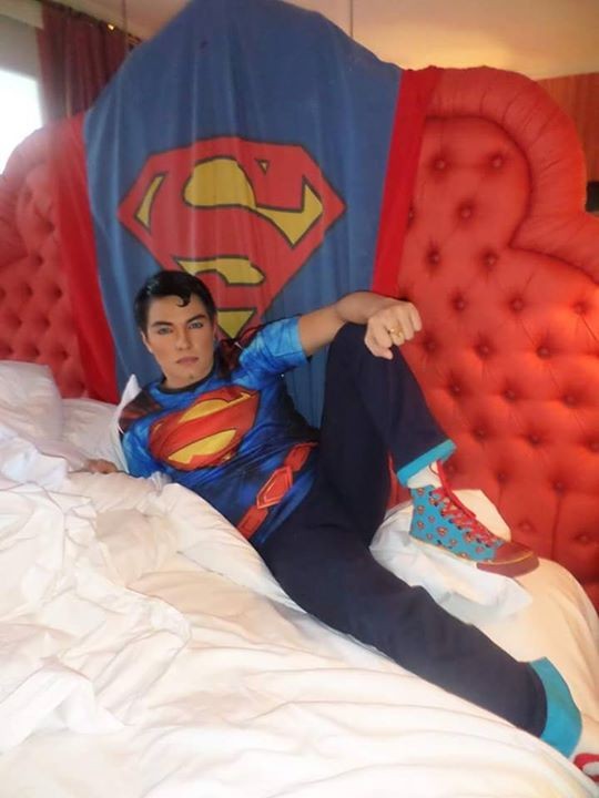 Herbert Chavez, de 37 anos, fez 23 plásticas para ficar parecido com o Super-Homem (Foto: Reprodução do Instagram) Herbert Chavez, de 37 anos, fez 23 plásticas para ficar parecido com o Super-Homem (Foto: Reprodução do Instagram)