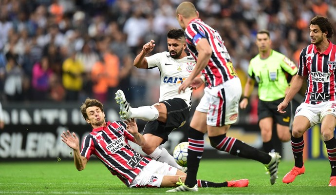 Guilherme Rodrigo Caio Corinthians x São Paulo (Foto: Marcos Riboli)