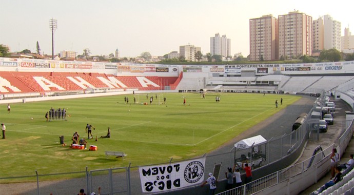 Moisés Lucarelli estádio Ponte Preta (Foto: Carlos Velardi / EPTV)