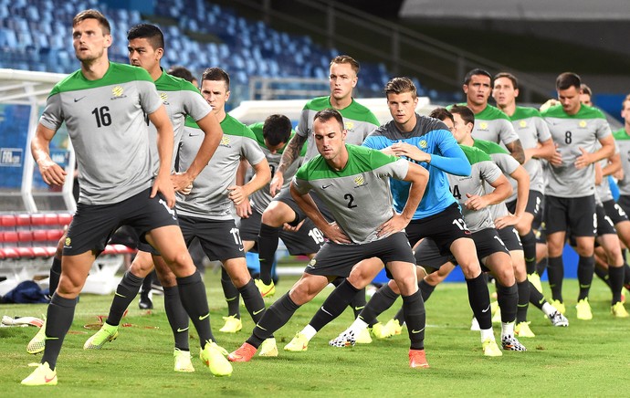 jogadores no treino da Austrália (Foto: AFP)