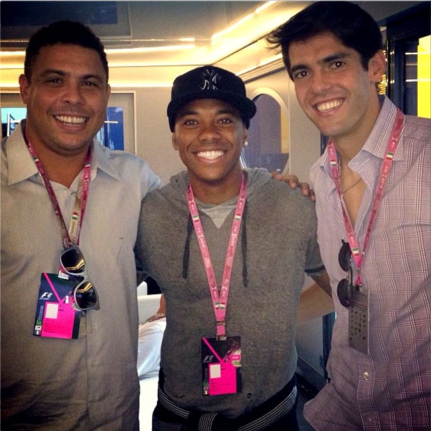 ROnaldo robinho e Kaká no GP da Itália (Foto: Reprodução / Instagram) ROnaldo robinho e Kaká no GP da Itália (Foto: Reprodução / Instagram)