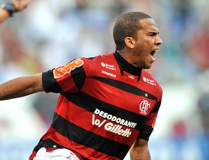 Jael comemora gol do Flamengo (Foto: Nina Lima / Vipcomm)