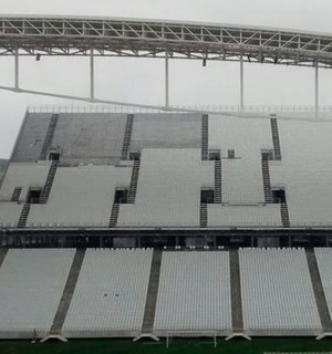 Arena Corinthians: construtora inicia a remoção das cadeiras do setor Norte