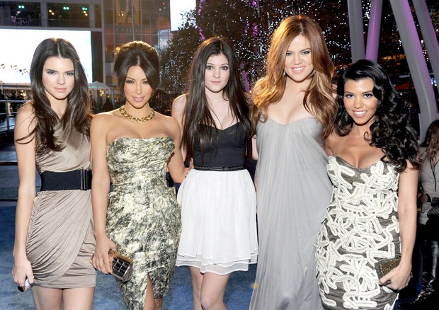 Clan Kardashian unida en la alfombra roja en 2011 (Foto: Getty Images)