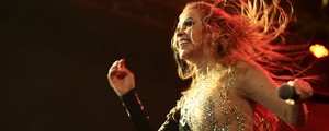 Joelma não canta 'A lua me traiu' 
e faz show frenético em Maceió (Jonathan Lins/G1)