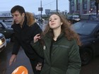Cantora do Pussy Riot é libertada da prisão russa, diz advogado