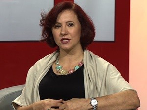 A auditora fiscal do trabalho Katleen Marla tirou dúvidas sobre questões trabalhistas (Foto: Reprodução/TV Anhanguera)