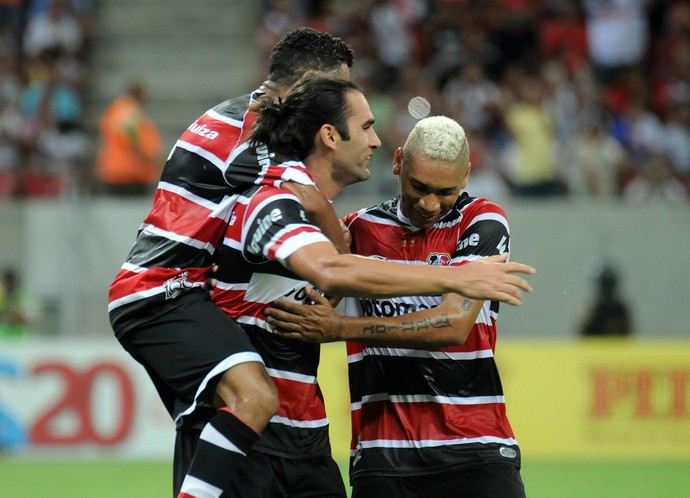 Santa Cruz x Porto Arena Pernambuco (Foto: Aldo Carneiro / Pernambuco Press)