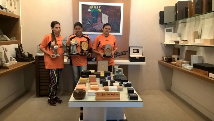 Josiane Marques (esq), Gleice Maia (centro) e Ana Paula Santos (dir) vão disputar o torneio em 2016 (Foto: Roberta Oliveira)