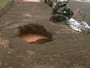 Calçada cede e engole mulher: 'Assustador' (Reprodução/EPTV)
