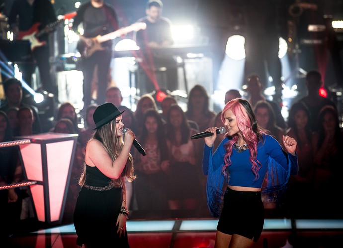 Aline Mendes e Dani Lino cantam &#39;Shake It Off&#39; no The Voice Brasil (Foto: Isabella Pinheiro/Gshow)