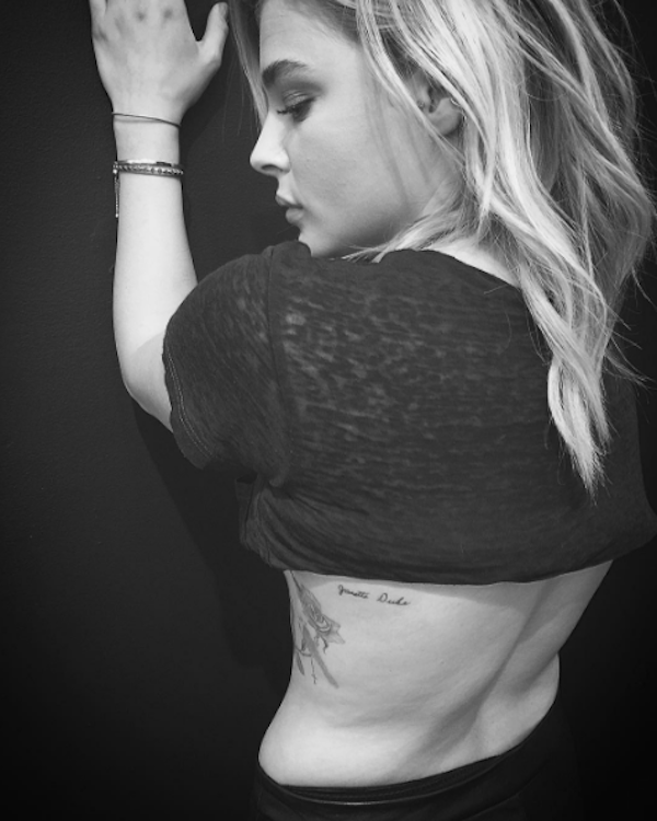 Chloë Moretz: relaçãos, fortuna, tamanho, tatuagem, origem 2023 - Taddlr