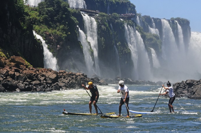 Tande encara águas das Cataratas do Iguaçu (Foto: Rafael Freitas)