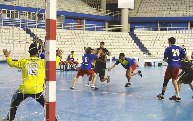 Adalberto Valle e Nilton Lins, handebol masculino (Foto: Frank Cunha/Globoesporte.com) Adalberto Valle e Nilton Lins, handebol masculino (Foto: Frank Cunha/Globoesporte.com)