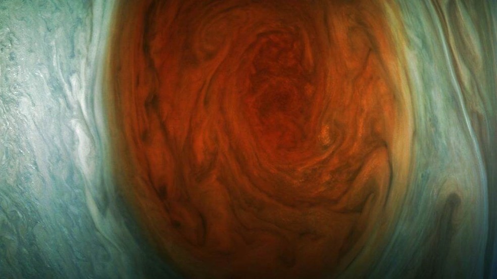  Cientistas esperam que sobrevooo da Juno possa ajudar a desvendar segredos da Grande Mancha  (Foto: NASA/JPL-Caltech/SwRI/MSSS/Gerald Eichstä)