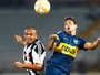 Ex-Corinthians faz golaço, Boca vence com mistão e mantém invencibilidade