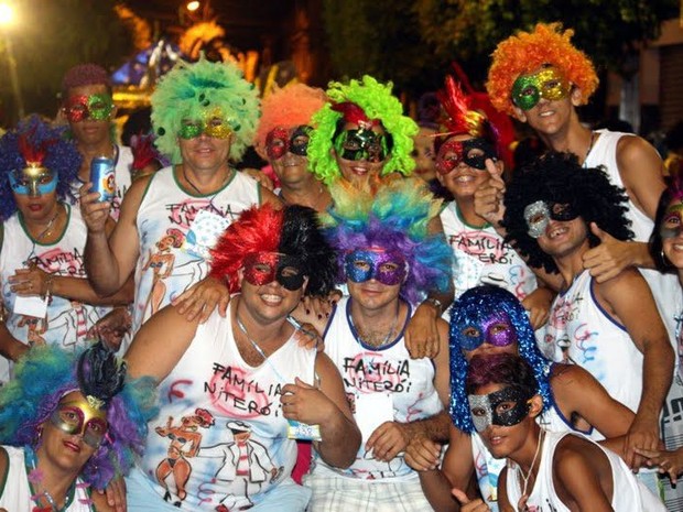 Turistas de Niterói no carnaval de Itaocara (Foto: Wilson Saraiva/Arquivo Pessoal)