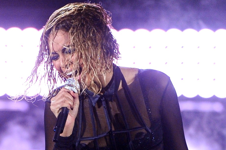 Beyoncé se apresenta no Grammy 2014. (Foto: Getty Images)