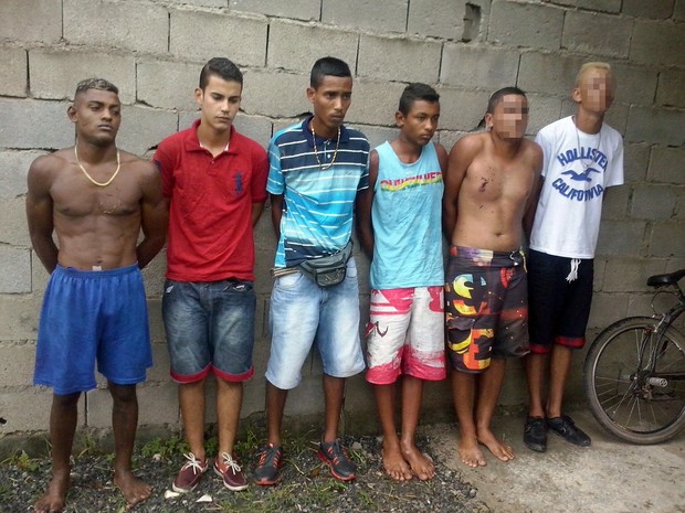 Quadrilha foi detida após assalto a família de turistas em Itanhaém,SP (Foto: G1)