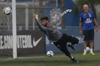 Goleiro Alisson treino seleção brasileira (Foto: André Mourão / MoWA Press)