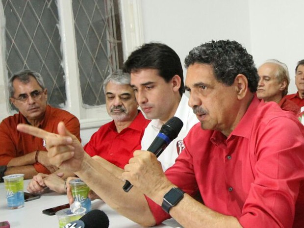João Paulo (PT) fala sobre a derrota nas runas do Recife para Geraldo Julio (PSB) (Foto: Aldo Carneiro/Pernambuco Press)