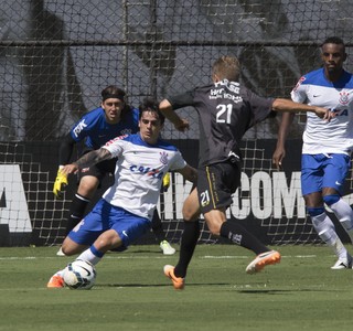 fagner corinthians jogo-treino ponte preta (Foto: Daniel Augusto Júnior/Agência Corinthians)