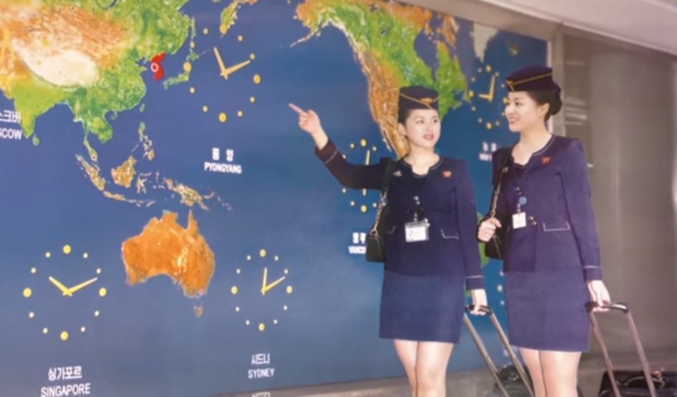 As profissionais da aviação têm a missão oficial de mudar a imagem do país comunista
