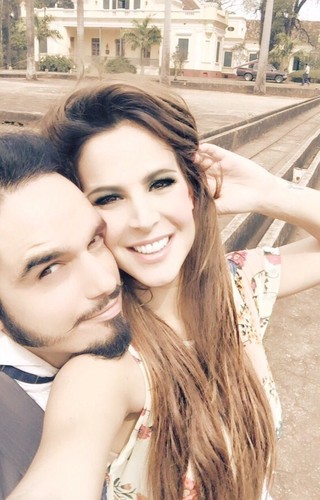 Leo Rosa e Robertha Portella (Foto: Reprodução/Instagram)