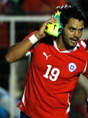 Sebastian pinto chile comemora gol paraguai amistoso (Foto: Agência AFP)