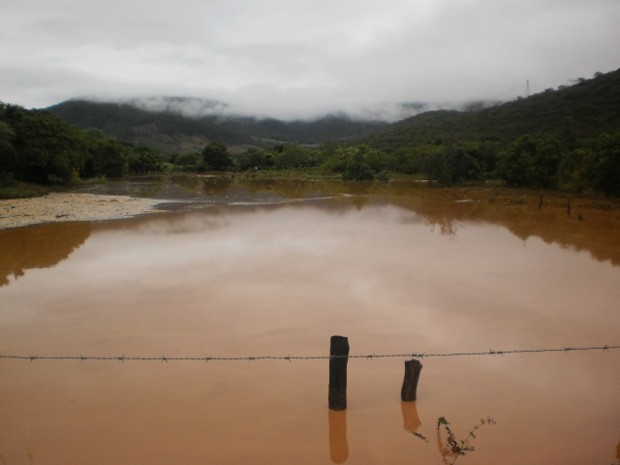 Enxurrada em Livramento de Nossa Senhora (Foto: Bento Ribeiro/ São Timóteo em Foco)