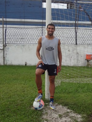 Fábio Paulista é um dos destaques no ataque do Remo (Foto: GLOBOESPORTE.COM)