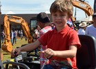 Feira agrícola vira parque de diversões em Ribeirão (Adriano Oliveira/G1)
