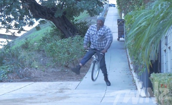 Pegadinha com ladrões de bicicletas