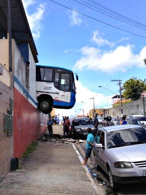 Incidente ocorreu na manhã desta sexta (Foto: Vandilson dos Santos Pereira/VC no G1)