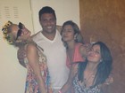 Ronaldo posa com Paris Hilton e a a namorada, Paula Morais