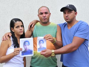 Família de Tiarles Corrêa dos Santos, morto na explosão no navio-plataforma no Espírito Santo - Arquivo (Foto: Guilherme Ferrari/ A Gazeta)