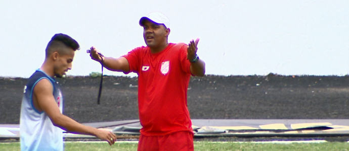 Alexandre Ferreira Batatais treino (Foto: Reprodução EPTV)