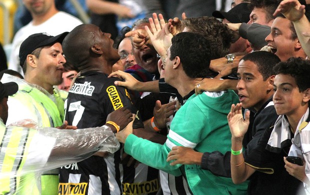 Hyuri comemoração do Botafogo contra o Coritiba (Foto: Vitor Silva / SSPress) Hyuri comemoração do Botafogo contra o Coritiba (Foto: Vitor Silva / SSPress)