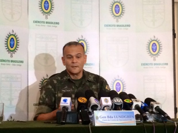 General Lundgren falou sobre a atuação das Forças Armadas na Maré (Foto: Cristiane Cardoso / G1)