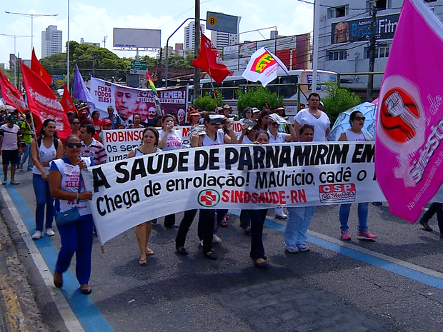Segundo a PRF, cerca de 200 manifestantes participaram do ato (Foto: Clayton Carvalho/Inter TV Cabugi) Segundo a PRF, cerca de 200 manifestantes participaram do ato (Foto: Clayton Carvalho/Inter TV Cabugi)