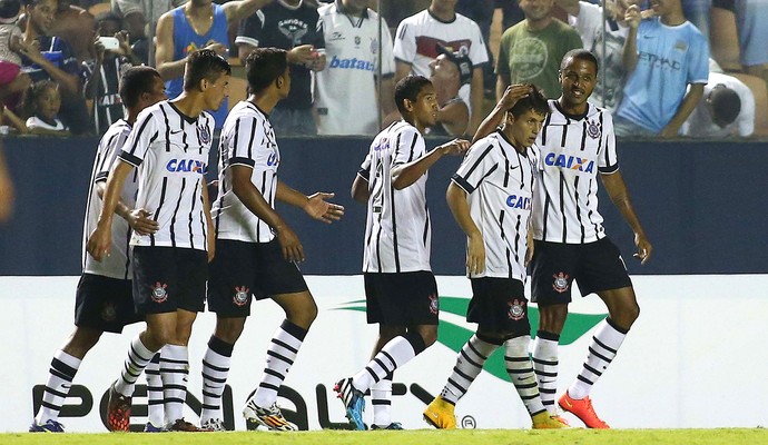 Comemoração do Corinthians contra o Guaicurus, Copinha (Foto: Marcos Bezerra / Agência estado)