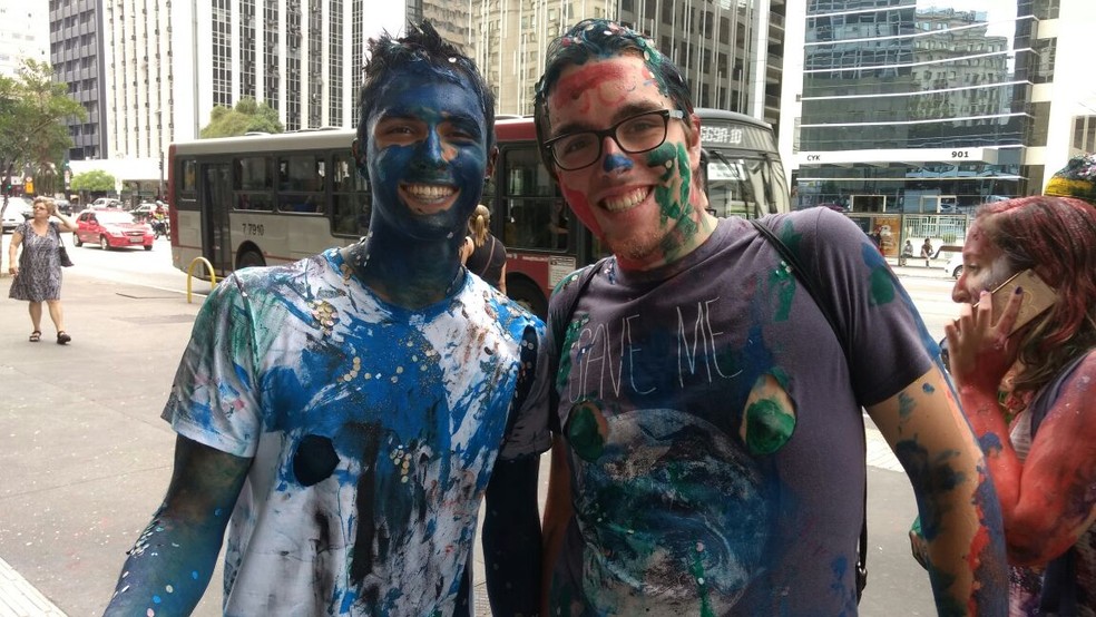 Igor de Lima e Luca Portella, de 18 anos, foram aprovados em jornalismo (Foto: Luiza Tenente/ G1)