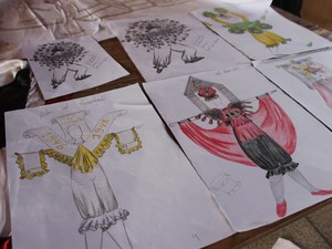 Fantasias que parte dos integrantes da Galo Tricolor, em Teresina (Foto: Gilcilene Araújo/G1)