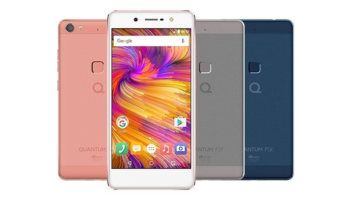 Quantum Fly é bem mais fino do que Moto G5 (Foto: Divulgação/Quantum) (Foto: Quantum Fly é bem mais fino do que Moto G5 (Foto: Divulgação/Quantum))