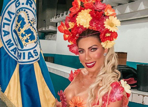 Tati Minerato será rainha de bateria da Vila Mathias, escola de samba de Santos (Foto: Divulgação) Tati Minerato será rainha de bateria da Vila Mathias, escola de samba de Santos (Foto: Divulgação)