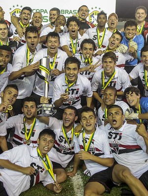 sao paulo campeão sub-17 (Foto: site oficial do São Paulo FC)