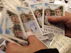 Vaticano já tem produtos com foto do Papa (Eric Gaillard/Reuters)